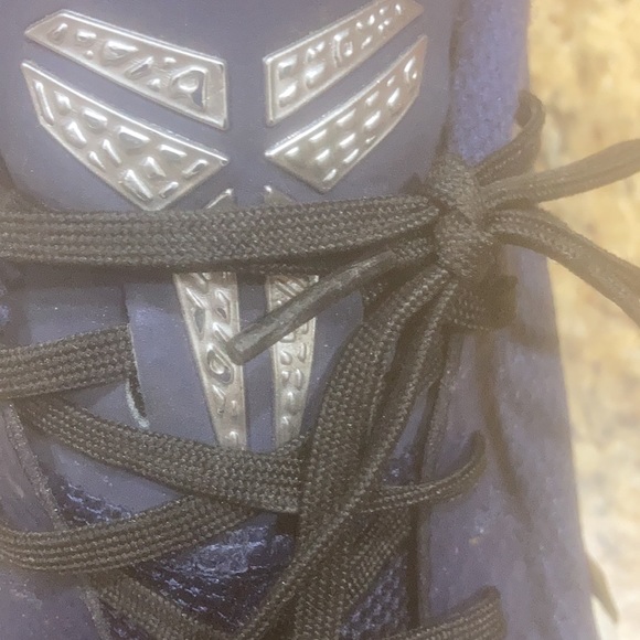 Kobe’s - Picture 2 of 3